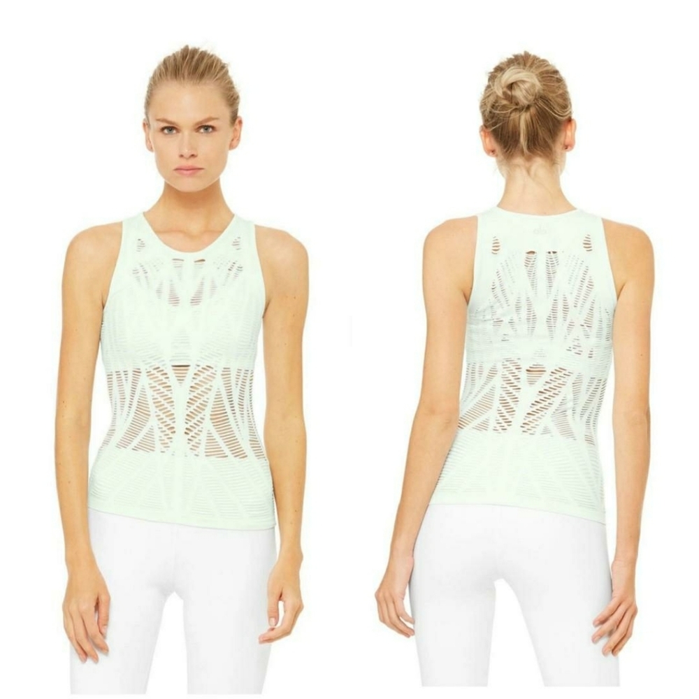 Alo yoga vixen fitted muscle tank marine